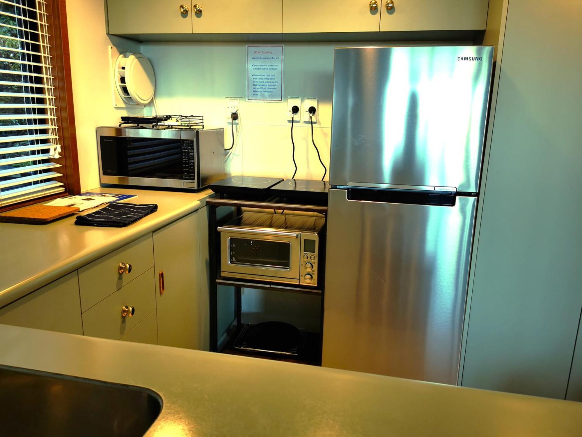 Lake View Garden Apartment Taupo Exterior photo